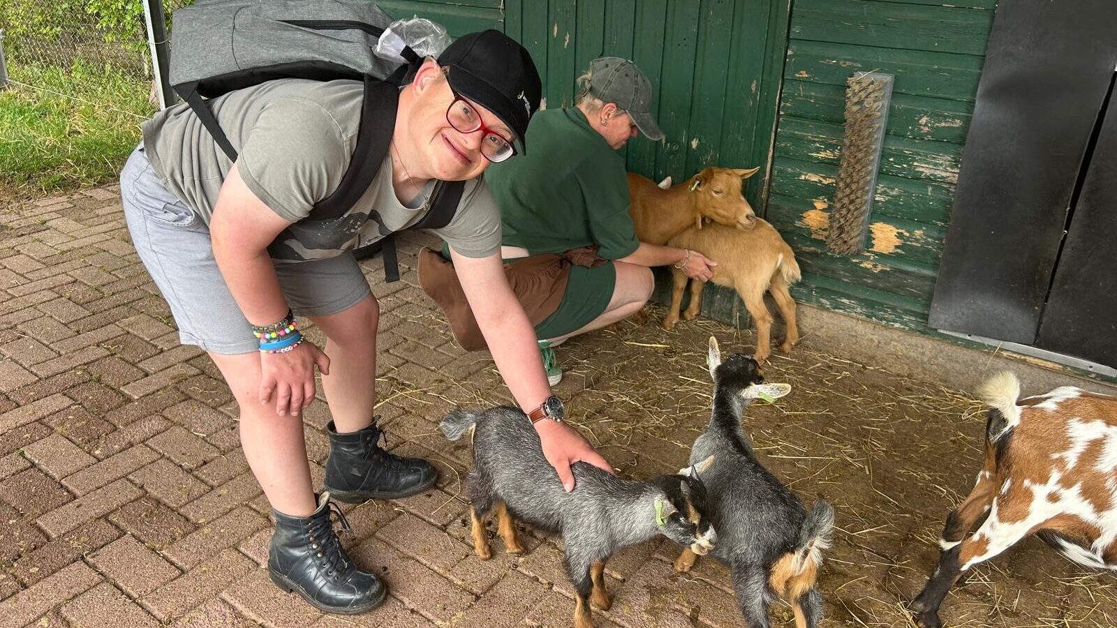 Begeleide dierenvakantie geitjes voor mensen met een verstandelijke beperking uit de gehandicaptenzorg